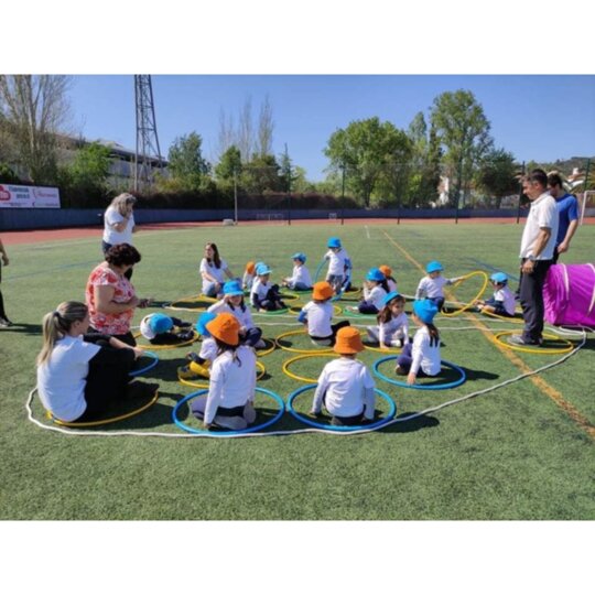 Portuguese Asthma Right Care event 2022 - children sitting in "lungs"